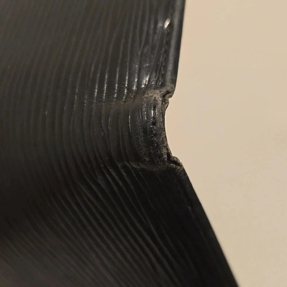 Louis Vuitton Epi Leather Bifold with change pocket (black) - Picture 12 of 12